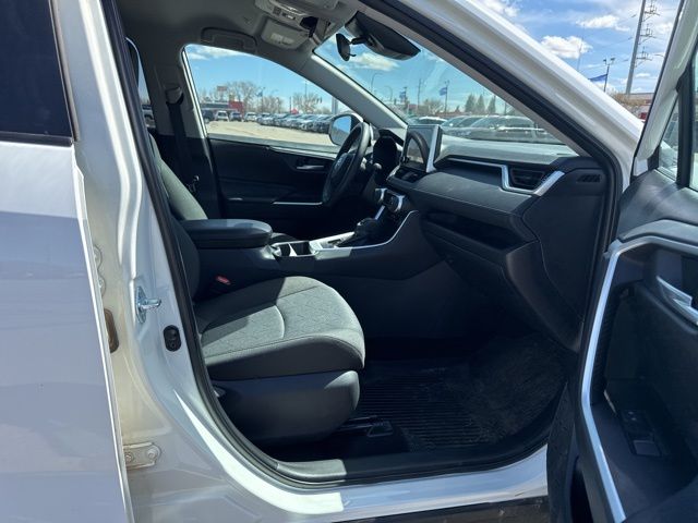 2025 Ice Cap Toyota RAV4 XLE AWD SUV