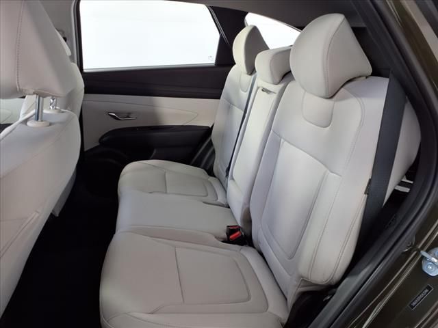 2025 Hyundai Tucson SE photo