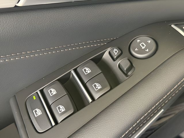 2026 BMW X7 40i - Photo 21