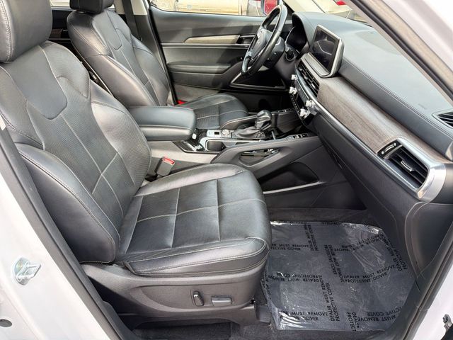 Certified Used 2022 White Kia EX image 29