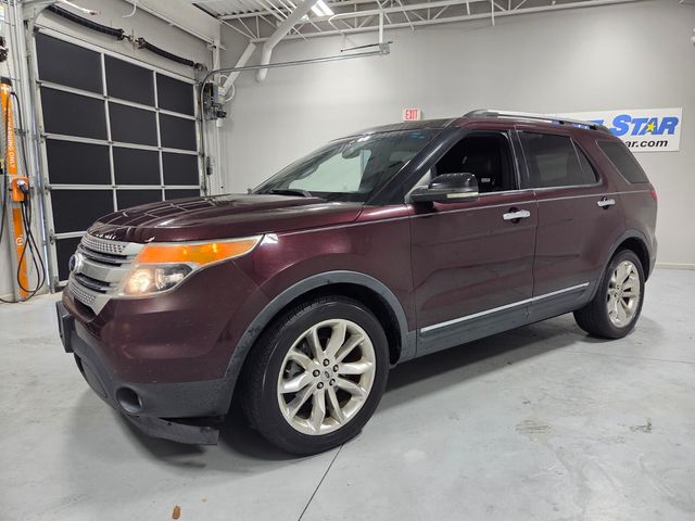 Used 2011 Red Ford XLT image 3