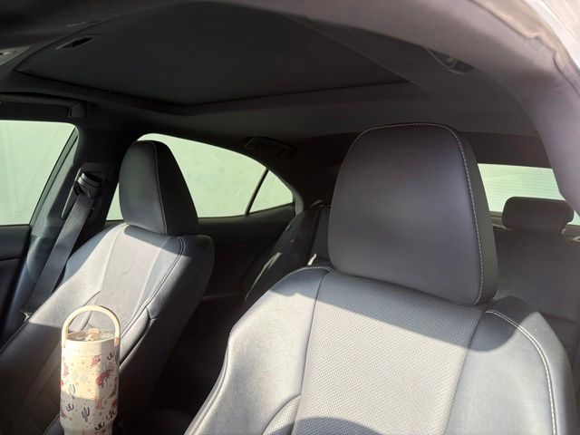 2019 Lexus IS 300 - 8
