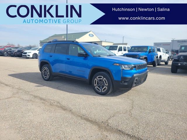 2026 Jeep Cherokee Laredo 4WD