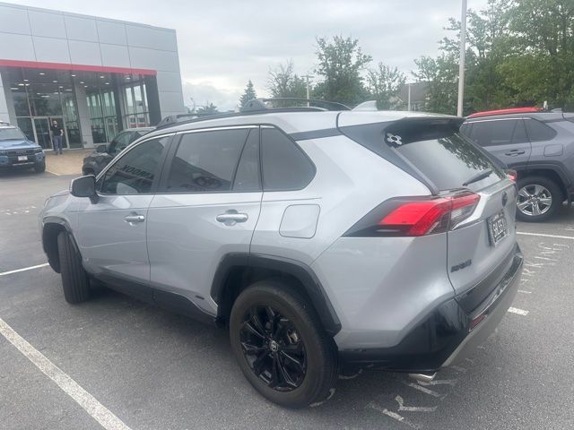 2022 Toyota RAV4 Hybrid SE AWD's photo