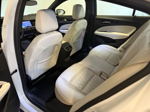 2020 Buick Regal Avenir photo