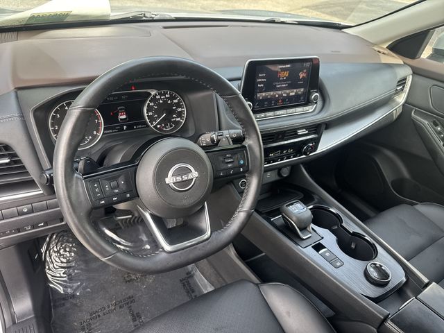 Used 2023 Silver Nissan SV image 16