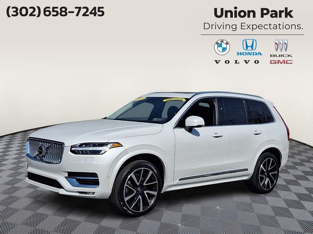 Crystal White 2023 Volvo XC90 B5 Plus Bright Theme AWD SUV / Crossover All-Wheel Drive Automatic