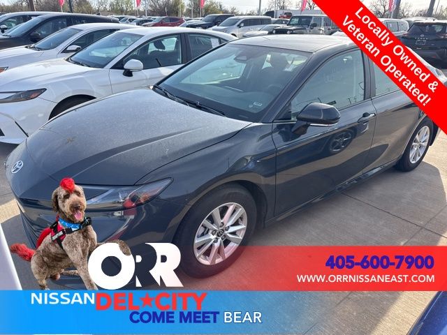 2025 Toyota Camry LE FWD