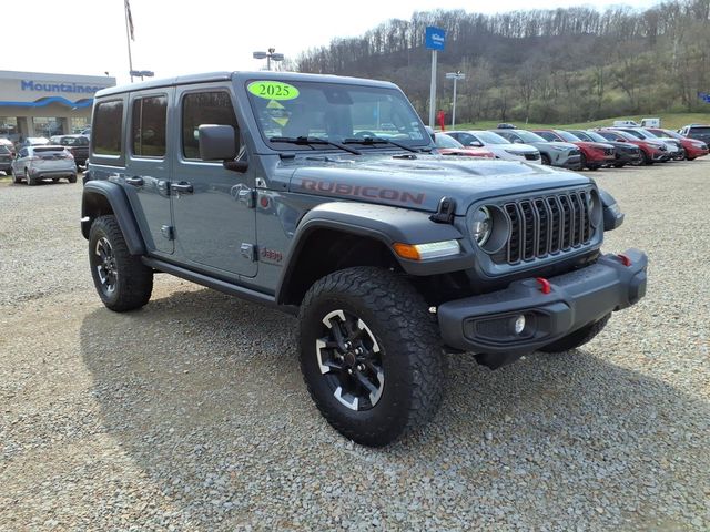 Anvil Clear Coat 2025 Jeep Wrangler SUV / Crossover Four-Wheel Drive 8-Speed Automatic