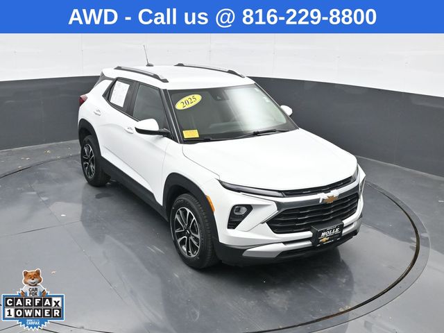 Summit White 2025 Chevrolet Trailblazer SUV / Crossover Four-Wheel Drive 9-Speed Automatic