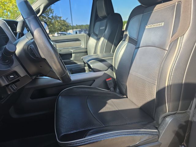 Used 2022 Diamond Black Ram Laramie image 15