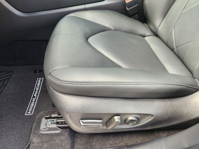 2026 Toyota Highlander Platinum Beige at Don McGill Toyota