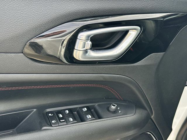 2024 Jeep Compass Trailhawk White/off-white at Ross Downing Buick GMC