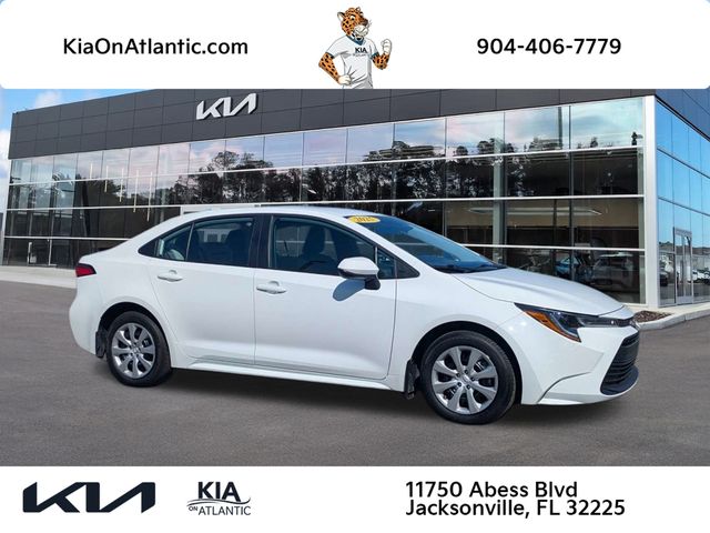 2025 Toyota Corolla LE FWD