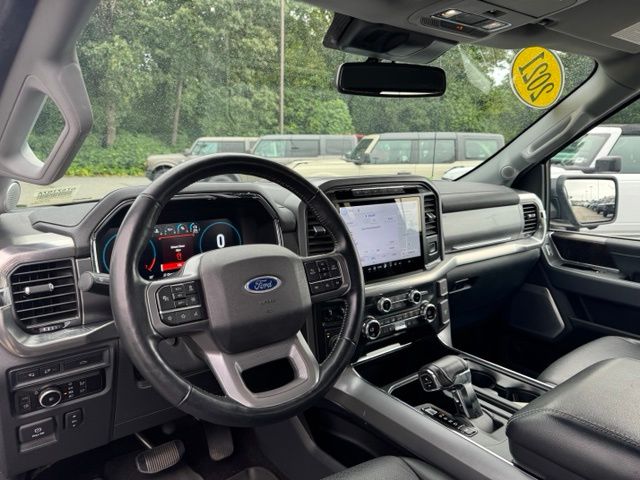 Used 2021 Blue Ford Lariat image 23