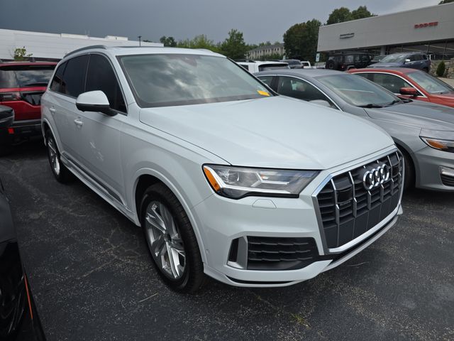 Glacier White Metallic 2022 Audi Q7 SUV / Crossover All-Wheel Drive 8-Speed Automatic