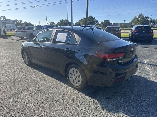 Used 2020 Black Kia LX image 7