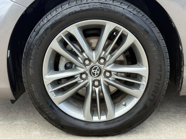 2017 Toyota Camry SE Gray at Emmons Autoplex