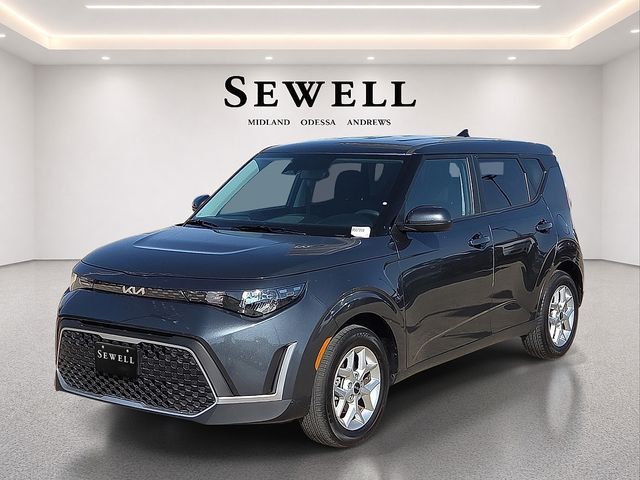 Gray 2025 Kia Soul Wagon Continuously Variable Transmission