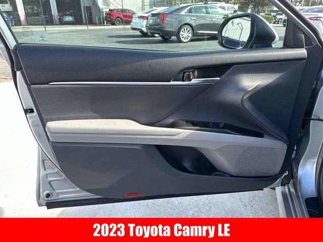 2023 Toyota Camry LE 4