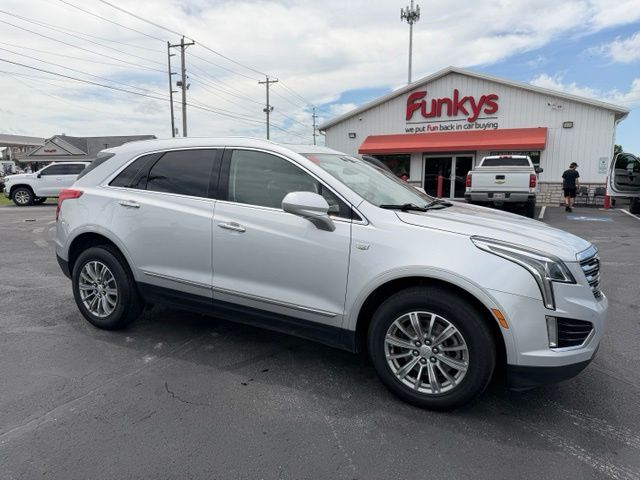 Radiant Silver Metallic 2017 Cadillac XT5 Luxury AWD SUV / Crossover Four-Wheel Drive 8-Speed Automatic