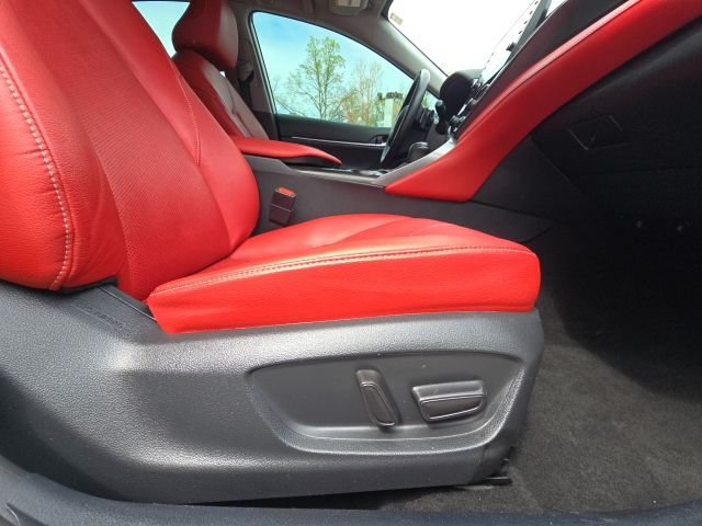 2022 Toyota Camry XSE:167901B