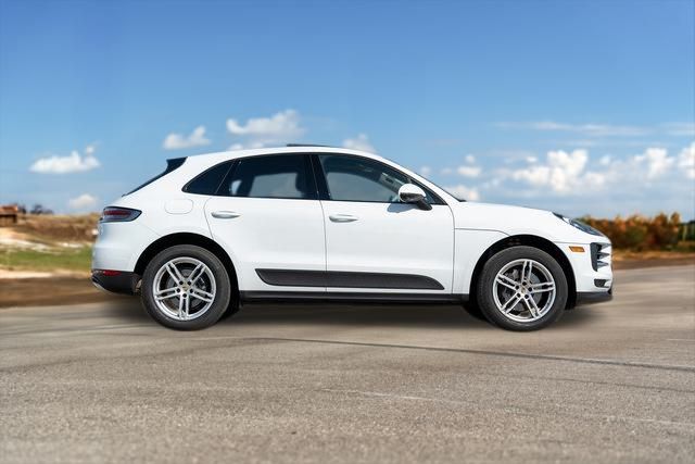 2021 Porsche Macan Base 8