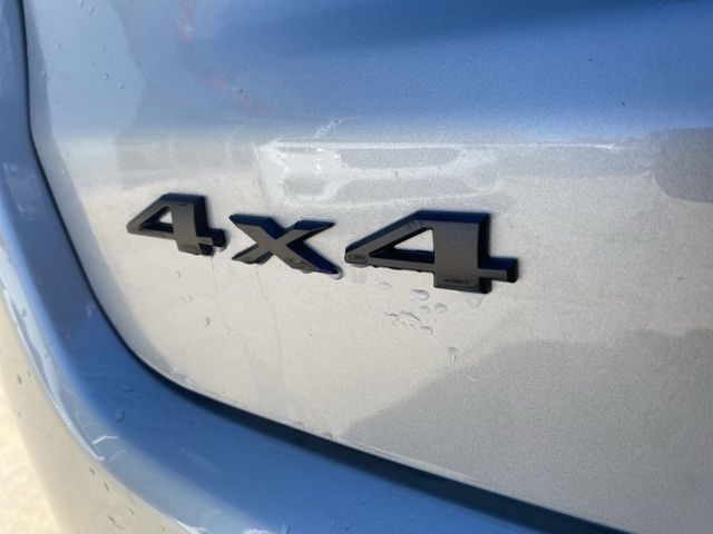 2026 Jeep Compass Limited - Silver Zynith Metallic Clearcoat exterior view 10