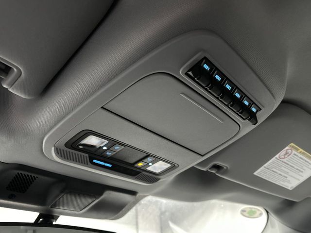 New 2023 White Ford XL image 31
