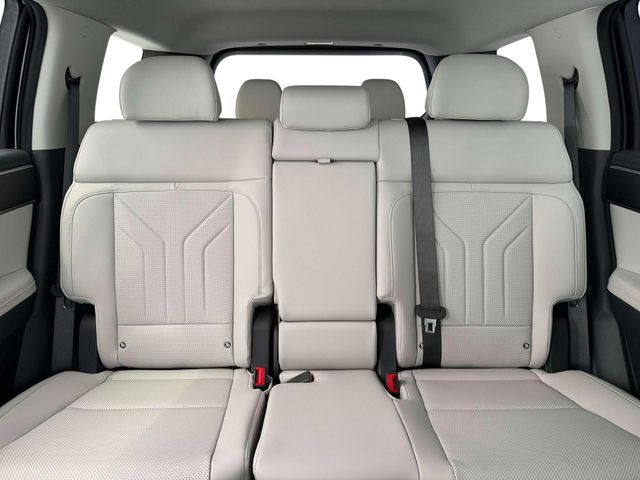 New 2026 White Hyundai SEL image 16