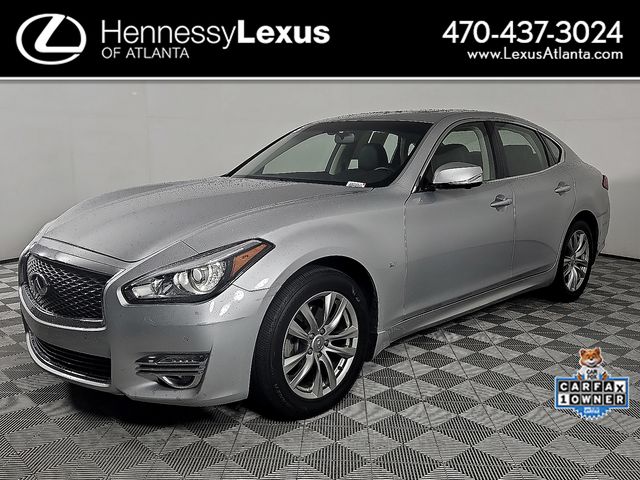 2015 INFINITI Q70 3.7 RWD