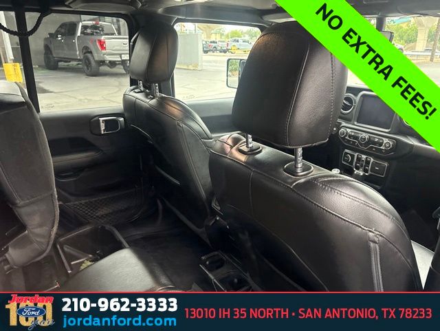 Used Car 2022 Jeep Gladiator  Overland For Sale Under $35,000 In San Antonio, Texas