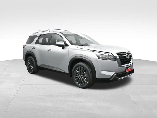 2025 Nissan Pathfinder SL 4