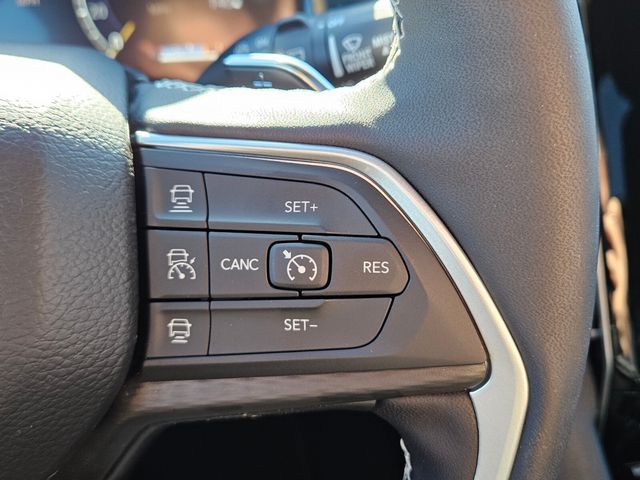 2025 Jeep Grand Cherokee Altitude X 4x2