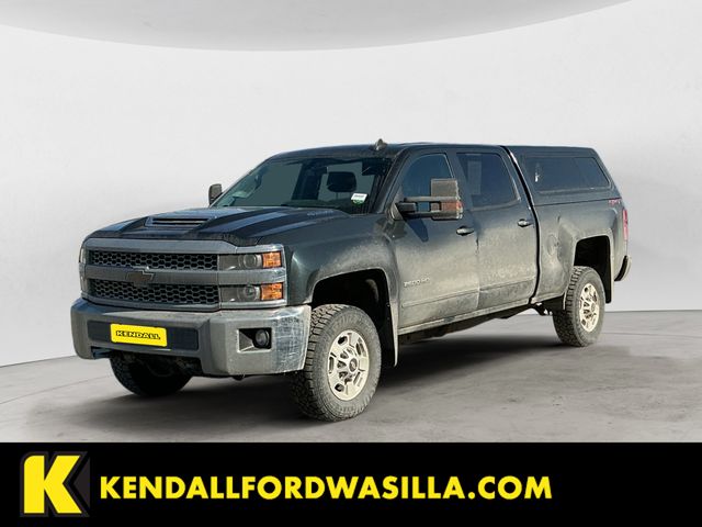 Gray (Graphite Metallic) 2019 Chevrolet Silverado 2500HD LT Crew Cab 4WD Pickup Truck Four-Wheel Drive 6-Speed Automatic