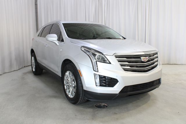 Used 2018 Silver Cadillac Luxury image 39