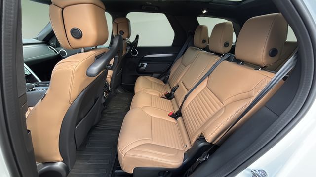 Used 2026  Land Rover Gemini Edition image 19
