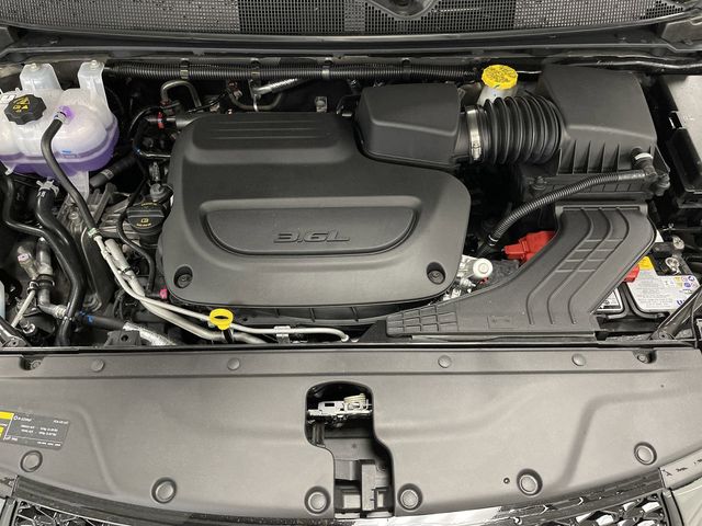 2025 Chrysler Pacifica Limited photo