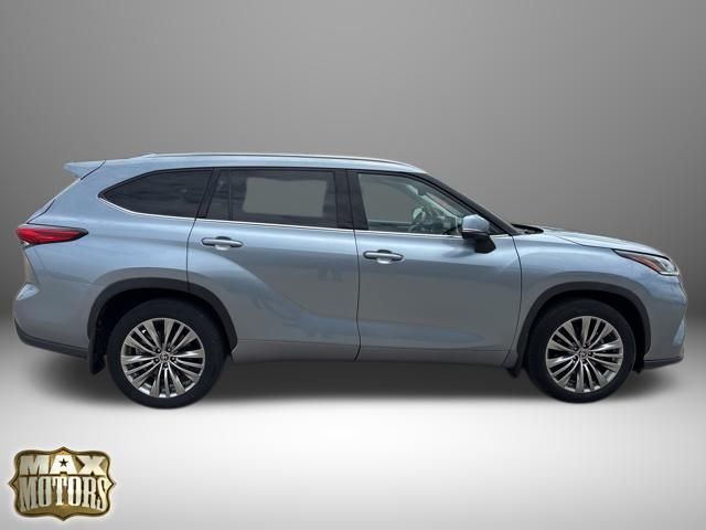 Used 2021 Toyota Highlander SUV