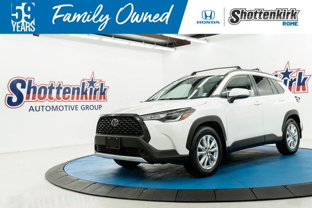 2022 Toyota Corolla Cross LE FWD