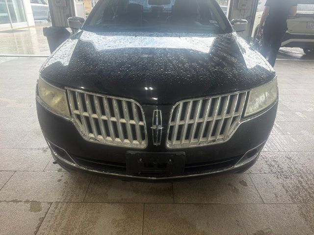 2010 Lincoln MKZ Sedan Front-Wheel Drive 6-Speed Automatic