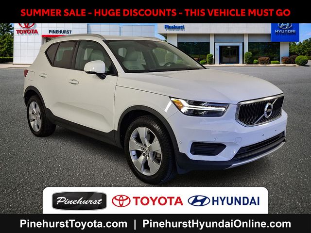 2019 Volvo XC40 T5 Momentum AWD