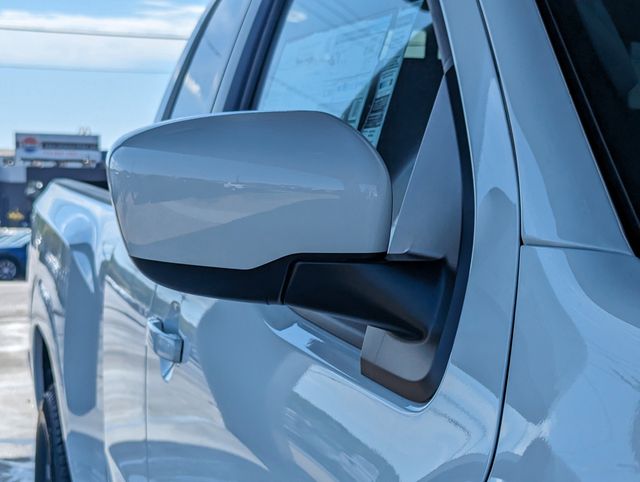 2025 Nissan Frontier SV photo
