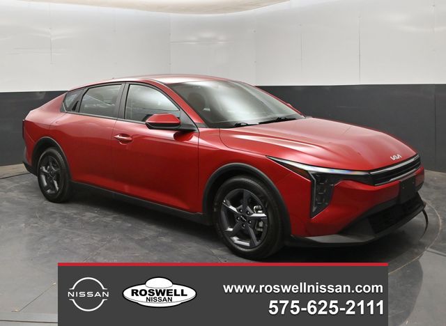 2025 Kia K4 LXS FWD