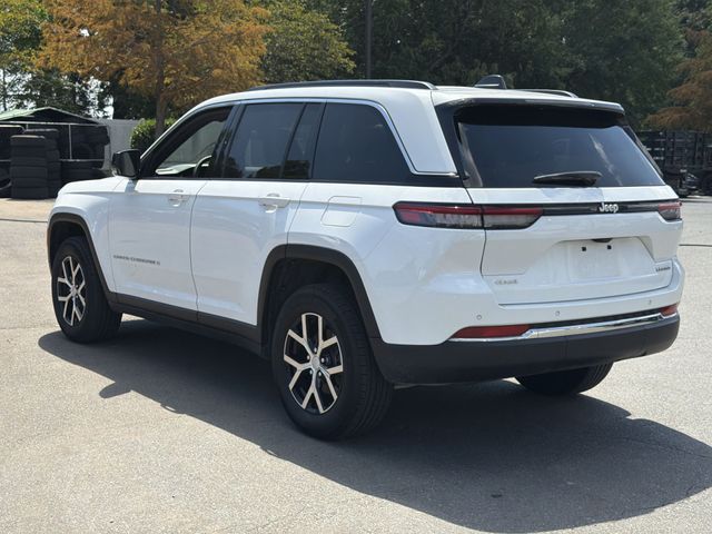 Used 2025 White Jeep Limited image 11
