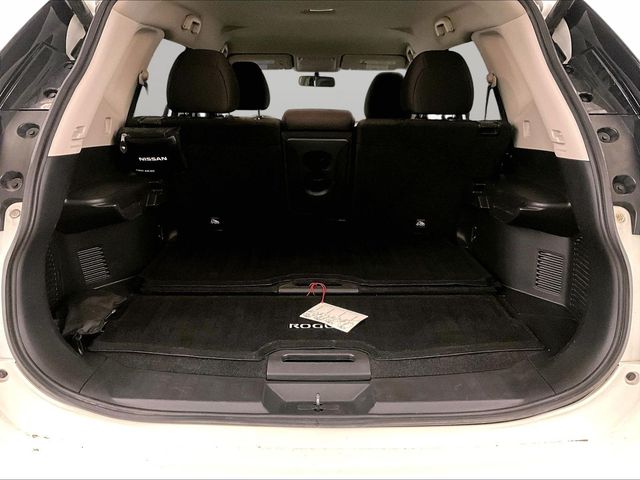 2018 Nissan Rogue SV White at Phil Fitts Ford