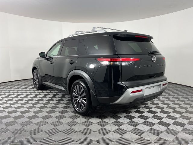 2023 Nissan Pathfinder SL 7