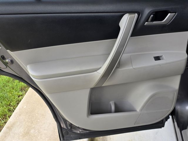 Used 2012 Toyota Highlander SUV