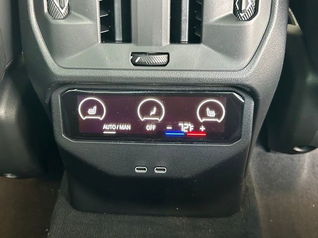 2026 BMW X3 30 - Photo 25
