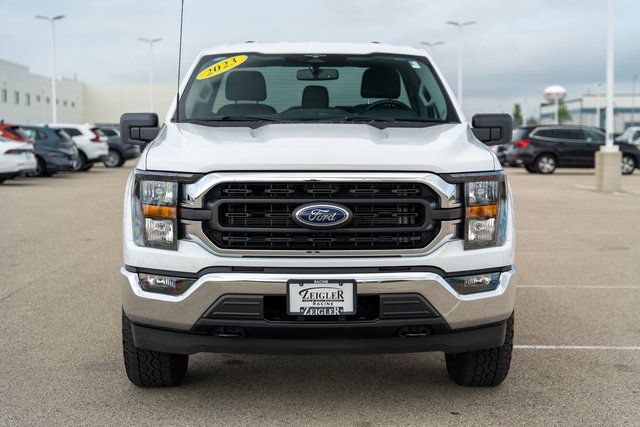 2023 Ford F-150 XLT 2